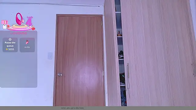 Snapshot of california_0 chatting on October 4, 7:15 pm california 0 online show from October 4, 7:15 pm