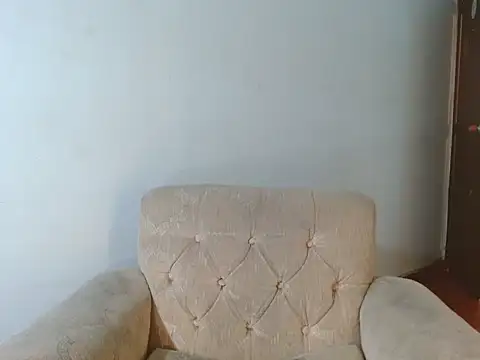 lucydreamm online show from May 12, 1:13 am