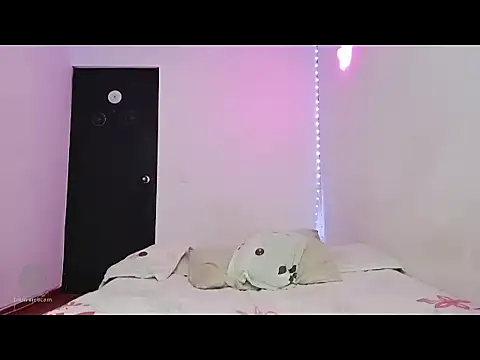 lucydreamm online show from September 27, 11:33 pm