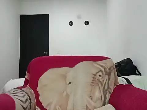 lucydreamm online show from February 1, 2:26 am