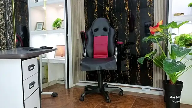 MissEscarleth online show from November 27, 2:34 am