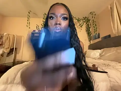 Snapshot of magicalc00ch chatting on October 2, 3:21 am magicalc00ch online show from October 2, 3:21 am