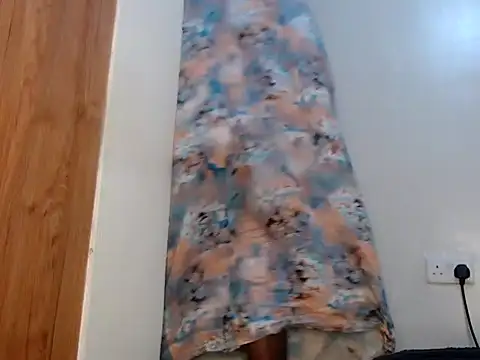 Snapshot of wetpussy_ebony chatting on June 20, 6:51 am wetpussy ebony online show from June 20, 6:51 am