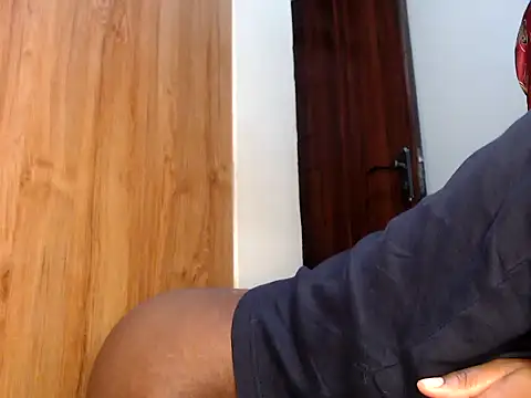 Snapshot of wetpussy_ebony chatting on June 25, 7:24 am wetpussy ebony online show from June 25, 7:24 am