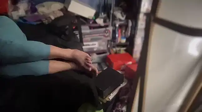 Snapshot of MoreFunSpun chatting on January 2, 10:26 am MoreFunSpun online show from January 2, 10:26 am