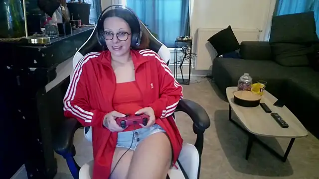 Snapshot of Citron2 chatting on March 3, 1:45 pm Citron2 online show from March 3, 1:45 pm