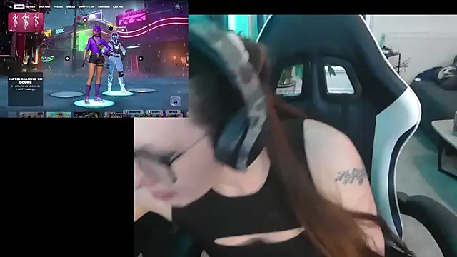 Snapshot of Citron2 chatting on March 5, 10:55 am Citron2 online show from March 5, 10:55 am