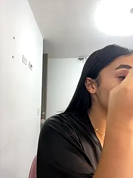 IsabelleFoxx  online show from December 20, 9:39 pm