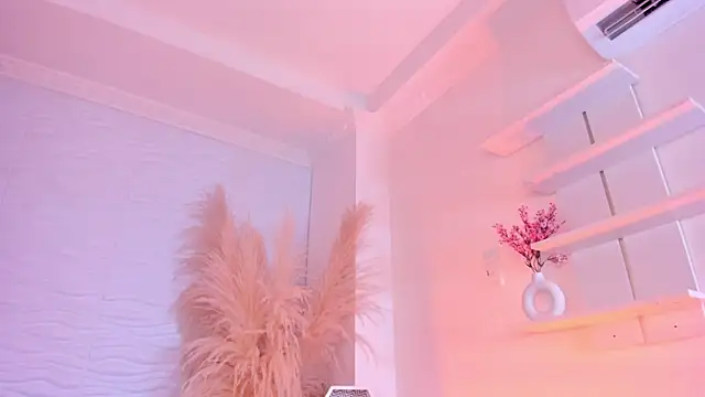 IsabelleFoxx  online show from April 17, 10:56 pm