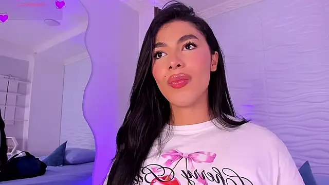 IsabelleFoxx  online show from February 7, 9:12 pm