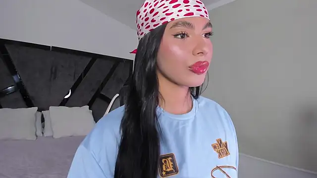 IsabelleFoxx  online show from October 21, 10:09 pm