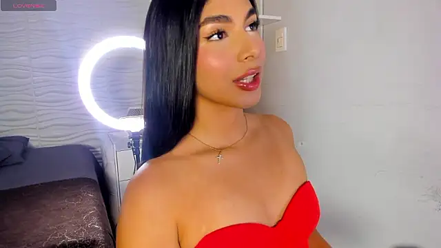 IsabelleFoxx  online show from March 12, 10:58 pm