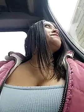 Snapshot of Cristal__04 chatting on July 4, 3:27 pm Cristal 04 online show from July 4, 3:27 pm