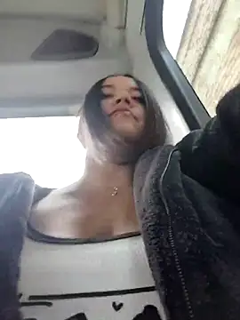 Cristal  04 online show from November 19, 5:35 pm