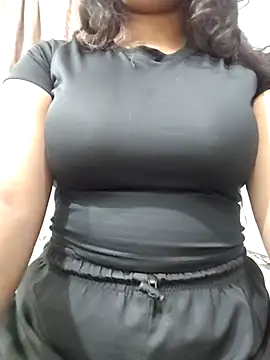 Snapshot of MohiniHott chatting on June 14, 5:19 am MohiniHott online show from June 14, 5:19 am