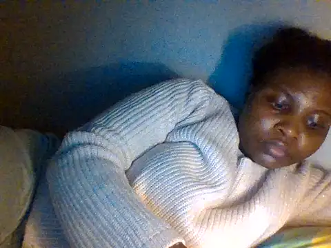 queenzuena online show from June 25, 11:10 pm