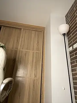 6nalanie online show from December 3, 12:01 am