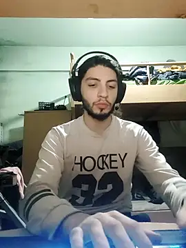 kleineid77 online show from January 6, 10:47 pm