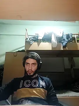 kleineid77 online show from December 13, 9:54 pm