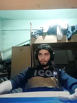 kleineid77 online show from December 14, 4:34 pm