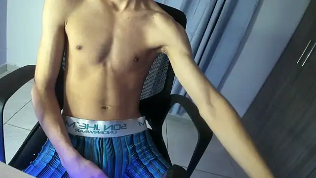 isaaclatino online show from September 27, 2:39 am