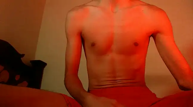 isaaclatino online show from March 19, 8:01 am