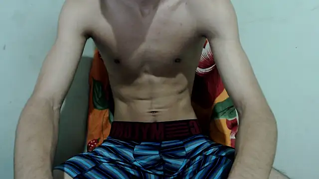 isaaclatino online show from June 20, 5:45 am