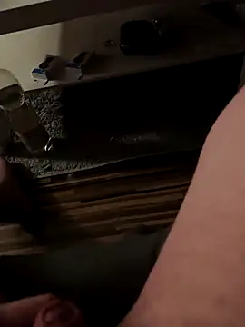 Snapshot of fickmonster2024 chatting on December 22, 6:13 am fickmonster2024 online show from December 22, 6:13 am