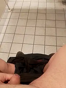 Snapshot of fickmonster2024 chatting on March 21, 9:25 am fickmonster2024 online show from March 21, 9:25 am