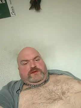 Snapshot of fickmonster2024 chatting on March 21, 7:00 am fickmonster2024 online show from March 21, 7:00 am