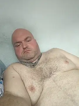 Snapshot of fickmonster2024 chatting on October 18, 6:04 am fickmonster2024 online show from October 18, 6:04 am