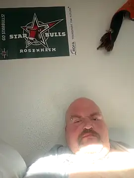 Snapshot of fickmonster2024 chatting on March 20, 7:58 am fickmonster2024 online show from March 20, 7:58 am