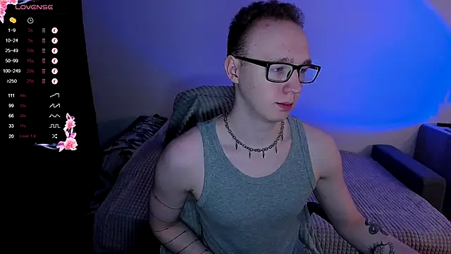 Alex silents online show from December 5, 3:21 pm