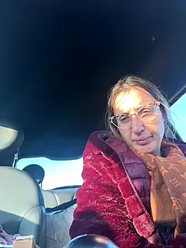 Snapshot of casalinga88 chatting on November 29, 2:17 pm casalinga88 online show from November 29, 2:17 pm