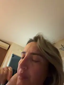 casalinga88 online show from April 2, 5:47 am