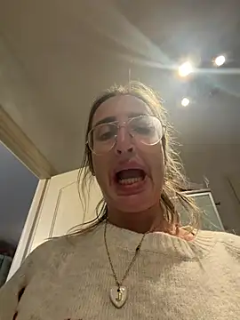 casalinga88 online show from February 18, 12:56 pm