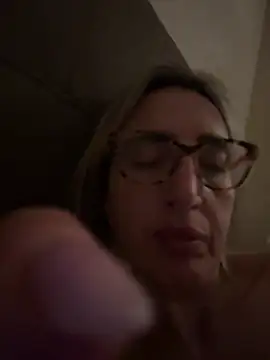 Snapshot of casalinga88 chatting on March 16, 8:21 am casalinga88 online show from March 16, 8:21 am