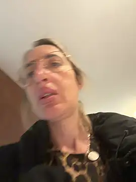 casalinga88 online show from February 23, 7:31 am