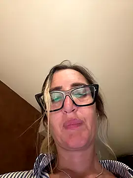Snapshot of casalinga88 chatting on September 19, 9:41 pm casalinga88 online show from September 19, 9:41 pm
