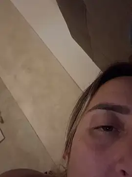 Snapshot of casalinga88 chatting on November 9, 3:43 am casalinga88 online show from November 9, 3:43 am