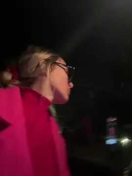 Snapshot of casalinga88 chatting on November 4, 5:39 pm casalinga88 online show from November 4, 5:39 pm