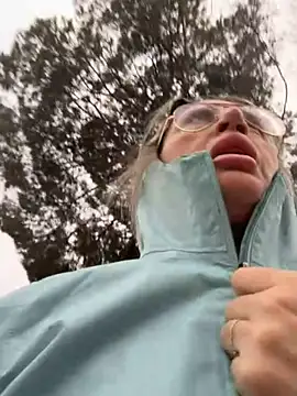 casalinga88 online show from March 29, 6:48 am