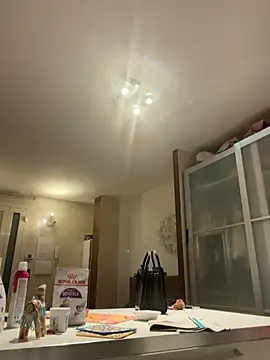 Snapshot of casalinga88 chatting on February 19, 8:17 pm casalinga88 online show from February 19, 8:17 pm