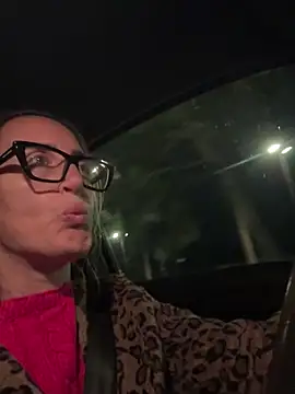 Snapshot of casalinga88 chatting on November 10, 7:19 pm casalinga88 online show from November 10, 7:19 pm