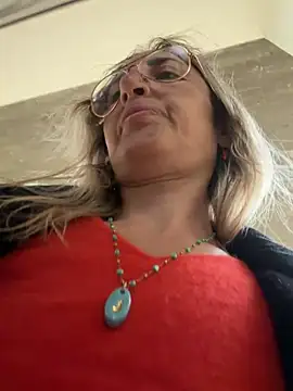 casalinga88 online show from April 14, 4:56 pm