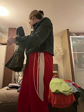 casalinga88 online show from March 13, 11:43 pm