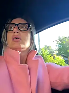 Snapshot of casalinga88 chatting on October 29, 7:29 am casalinga88 online show from October 29, 7:29 am