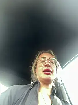 casalinga88 online show from March 14, 12:00 pm