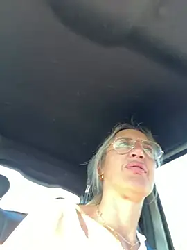 Snapshot of casalinga88 chatting on June 27, 5:57 am casalinga88 online show from June 27, 5:57 am