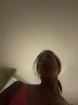 casalinga88 online show from March 15, 12:28 am